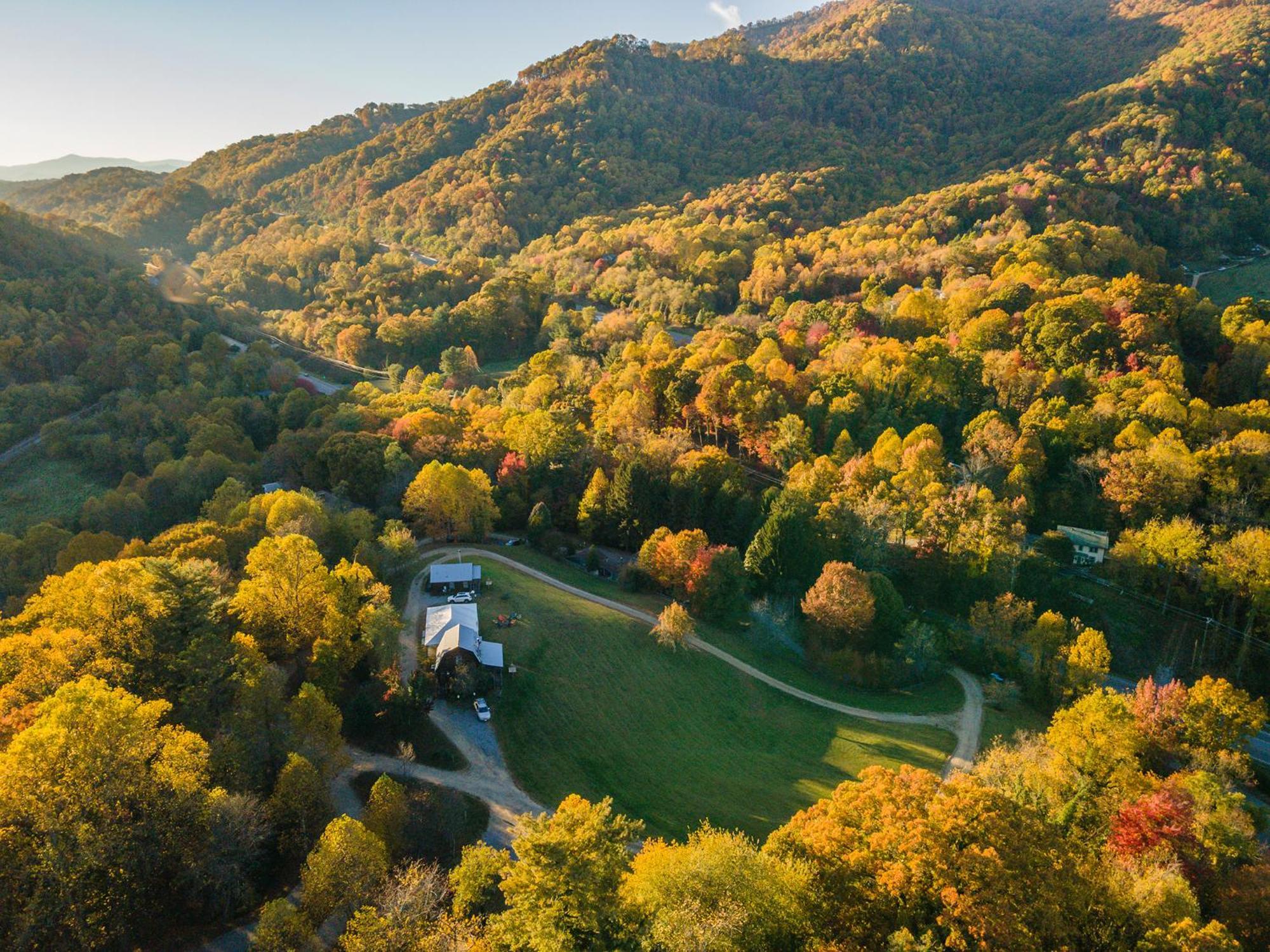 Candler Engadine Inn And Cabins מראה חיצוני תמונה
