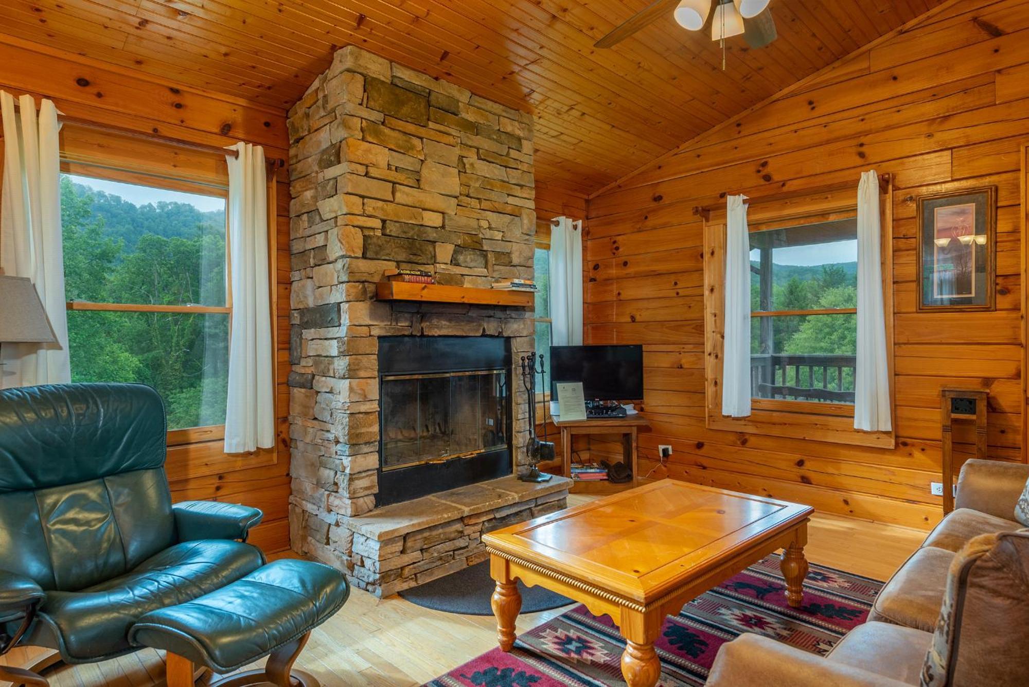 Candler Engadine Inn And Cabins מראה חיצוני תמונה
