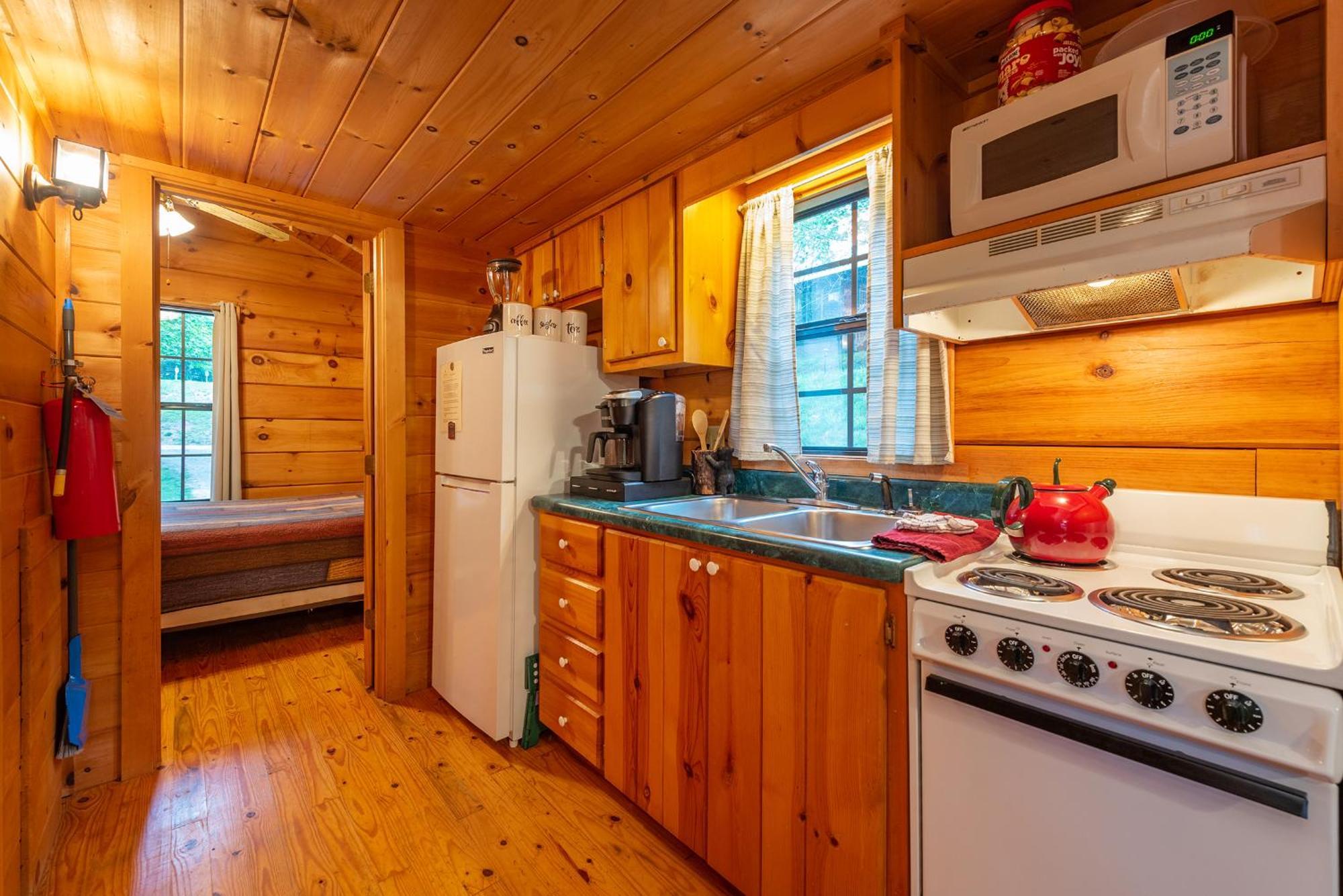 Candler Engadine Inn And Cabins מראה חיצוני תמונה